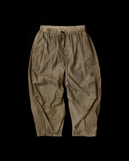 AN344 UTILITY NYLON TUCK EASY PANTS