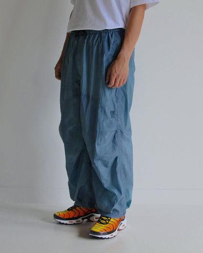 AN344 UTILITY NYLON TUCK EASY PANTS